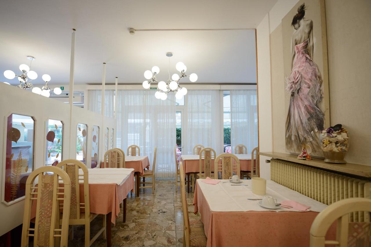 Hotel Al Ponte Lignano Sabbiadoro Luaran gambar